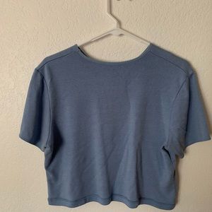 basic cropped shirt